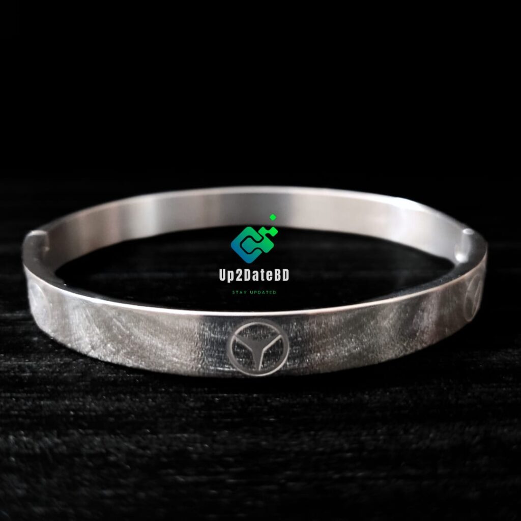 Mercedes Bangles Bala